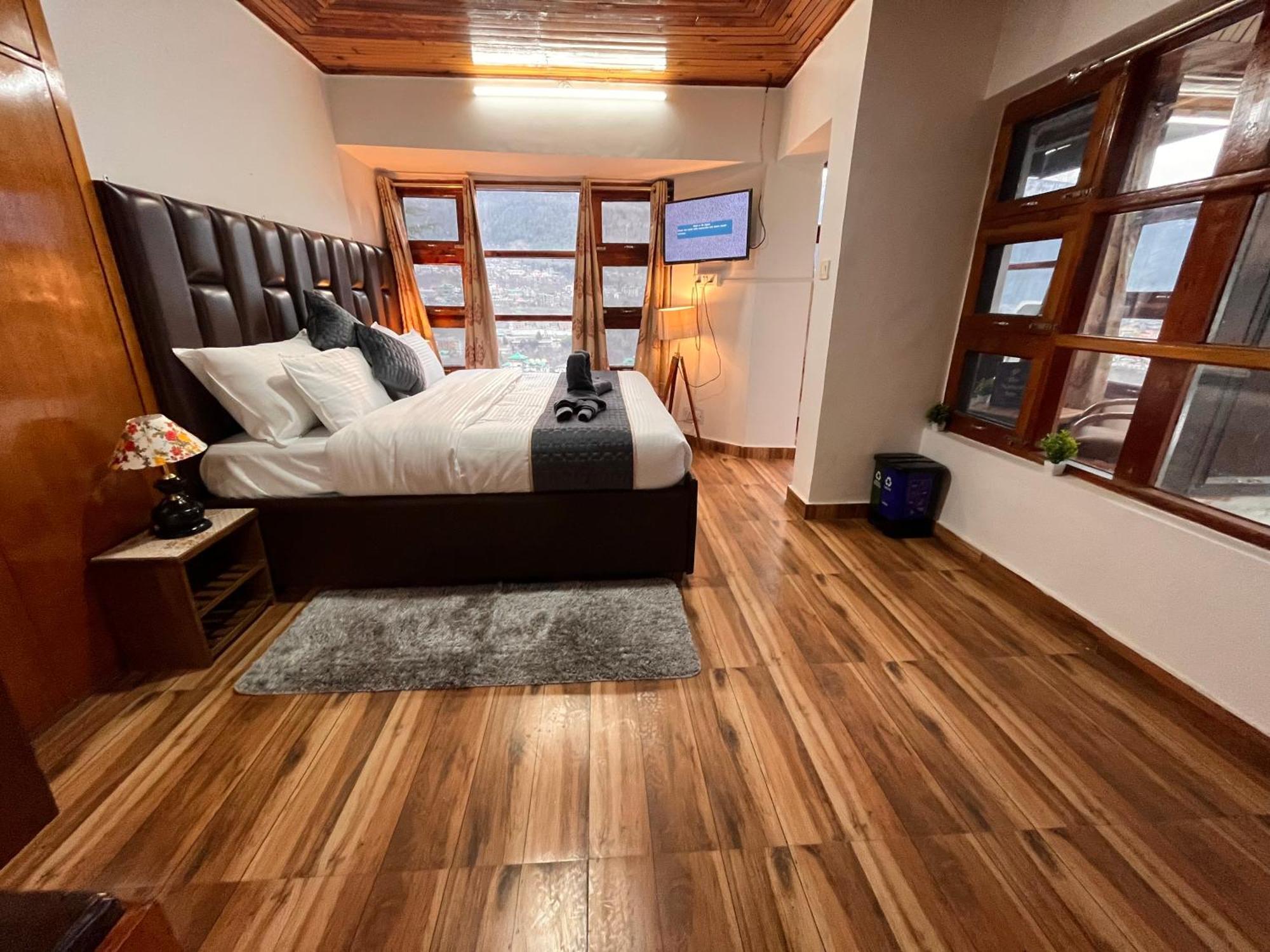 Himalayan River Mountain View 2 Bedrooms Cottage, Manali Exteriör bild