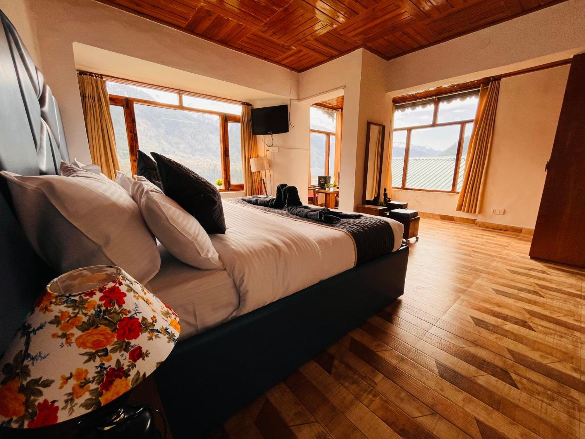 Himalayan River Mountain View 2 Bedrooms Cottage, Manali Exteriör bild